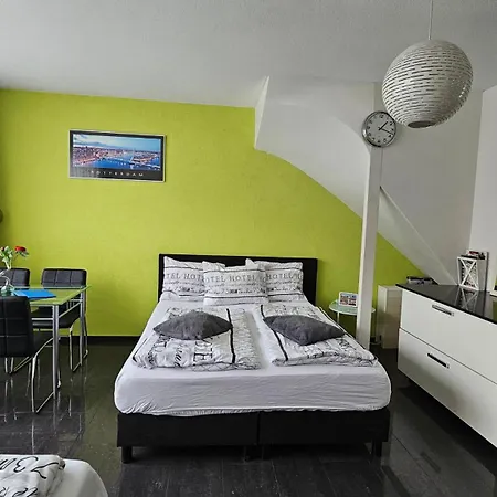 Apartment Sewdien's Maashaven *