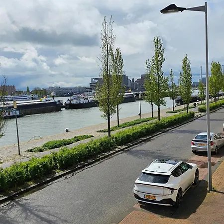 Apartment Sewdien's Maashaven *