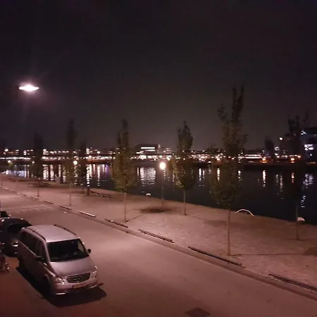 Apartment Sewdien's Maashaven