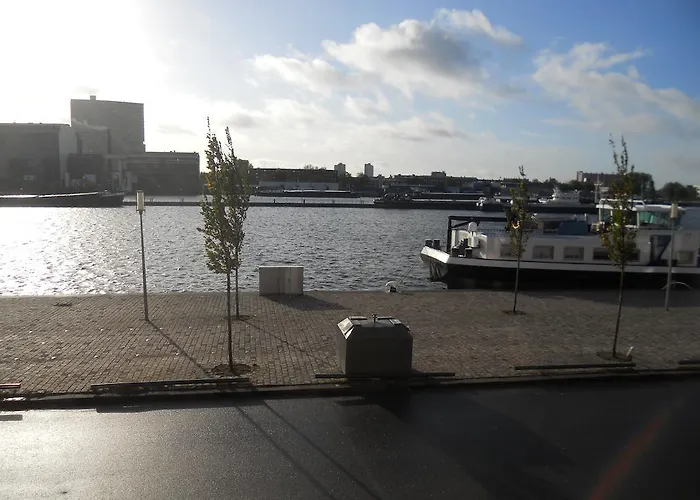 Apartment Sewdien's Maashaven *