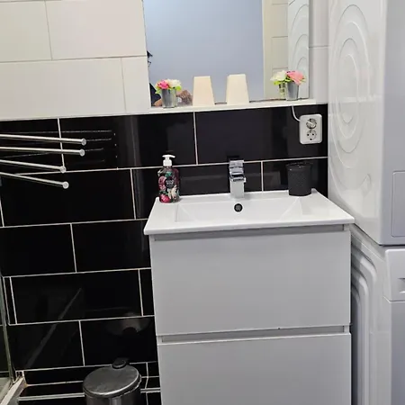 Sewdien's Maashaven *