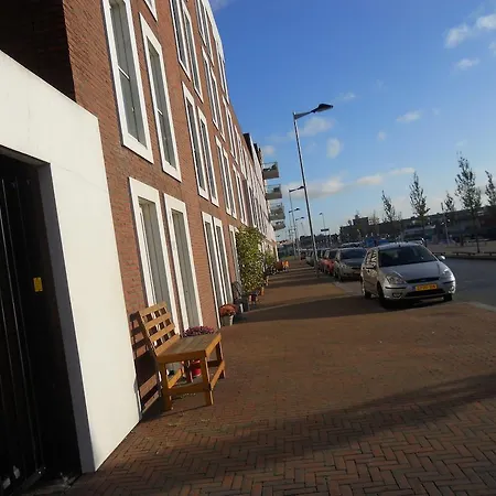 Apartment Sewdien's Maashaven