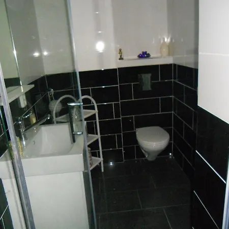 Apartment Sewdien's Maashaven